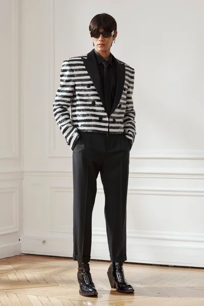 Look 18